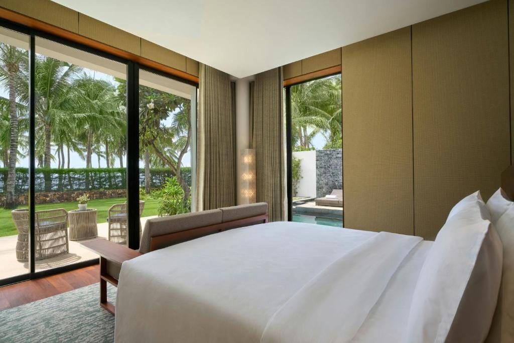 One-Bedroom Garden Villa with King Bed and Private Pool