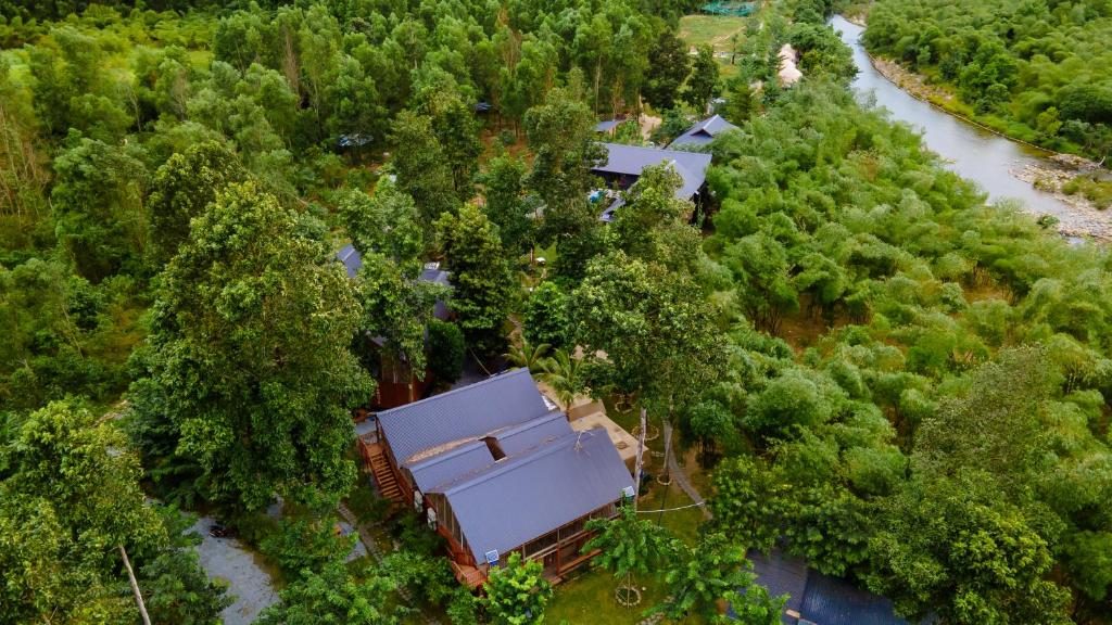 Lạc Sanh Onsen Resort