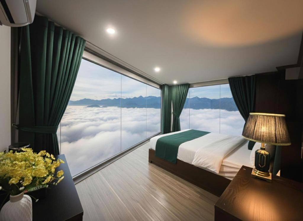 Cloud Chaser Hotel