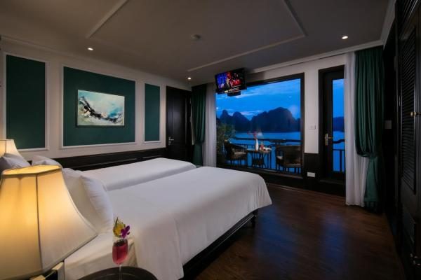 Suite Junior Có Ban Công Riêng Nhìn Ra Toàn Cảnh Biển – 2 Ngày 1 Đêm