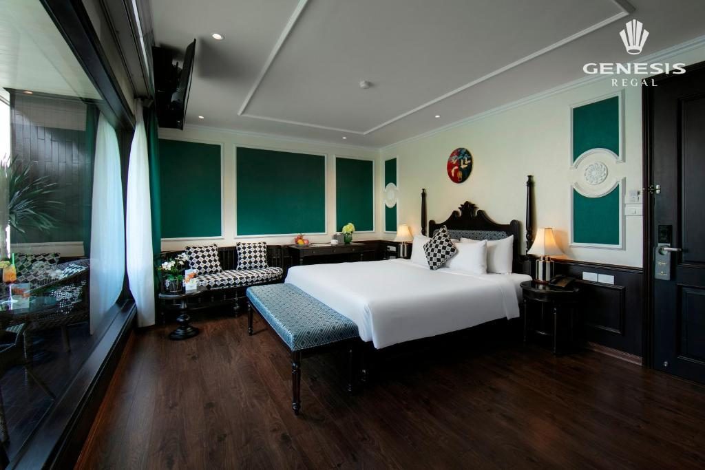Suite Premium Có Ban Công Riêng Nhìn Ra Toàn Cảnh Biển – Tầng Trên – 2 Ngày 1 Đêm